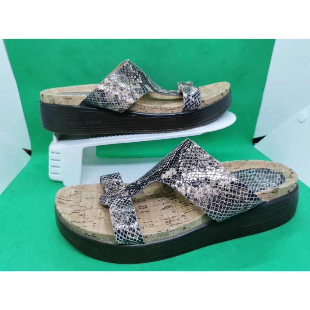 DONALD J PLINER Met Bronze Python FAINA Platform Cork Sandal Size 8.5 M